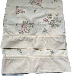 2 Vintage Jessica McClintock Pillowcases Pale Yellow Floral 19" x 29" Standard